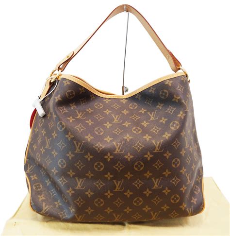 louis vuitton shoulder bag.